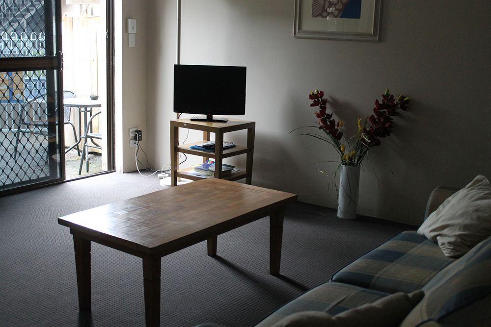 Montego Mermaid Gold Coast